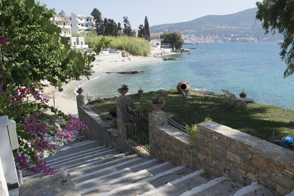 Roditses Beach Sea Front Apartments Samos Town Exteriör bild