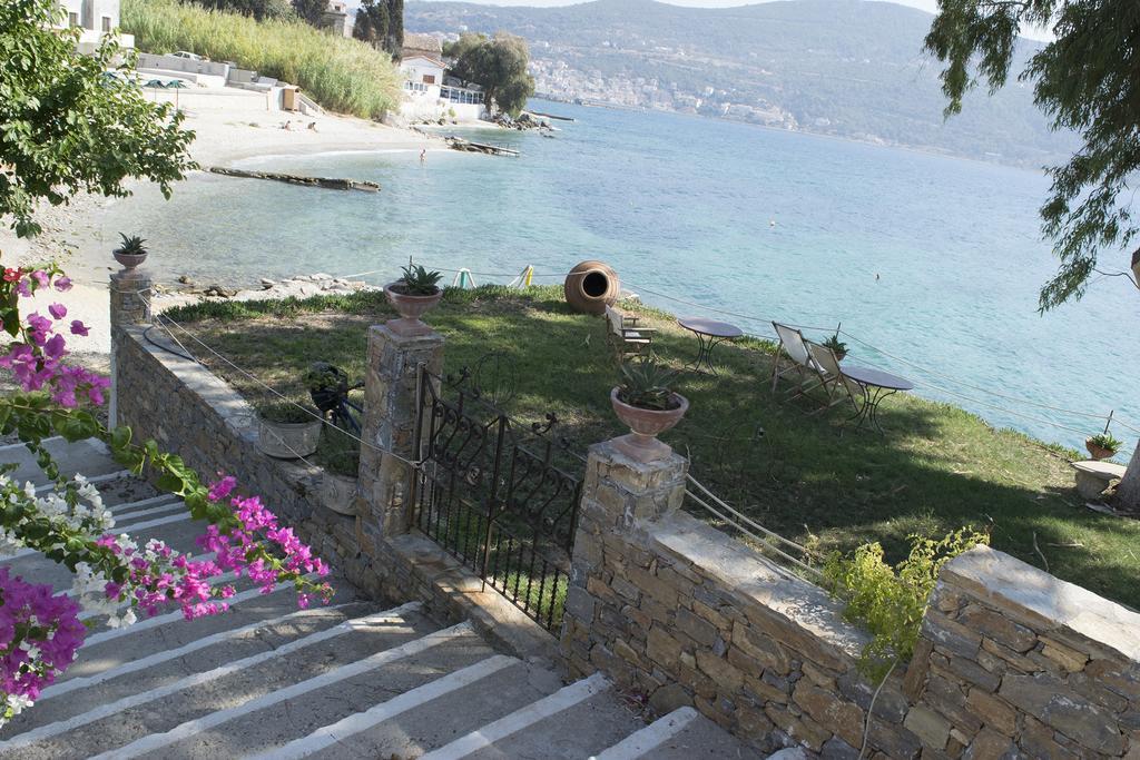 Roditses Beach Sea Front Apartments Samos Town Exteriör bild