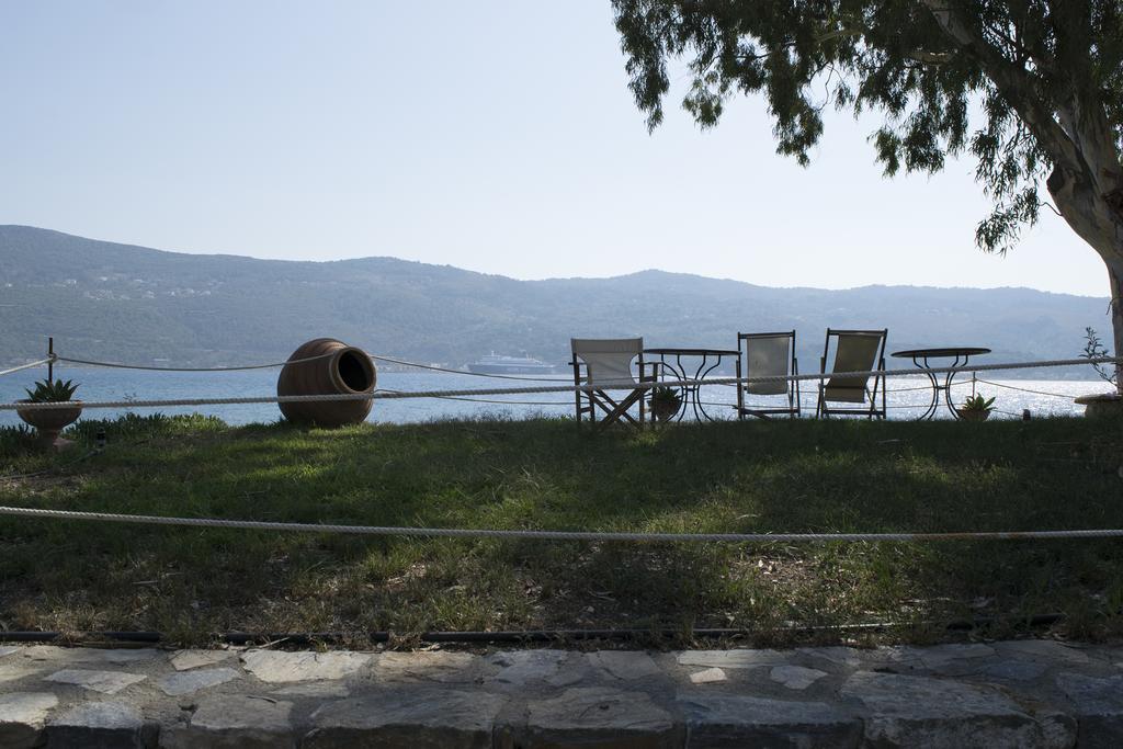 Roditses Beach Sea Front Apartments Samos Town Exteriör bild